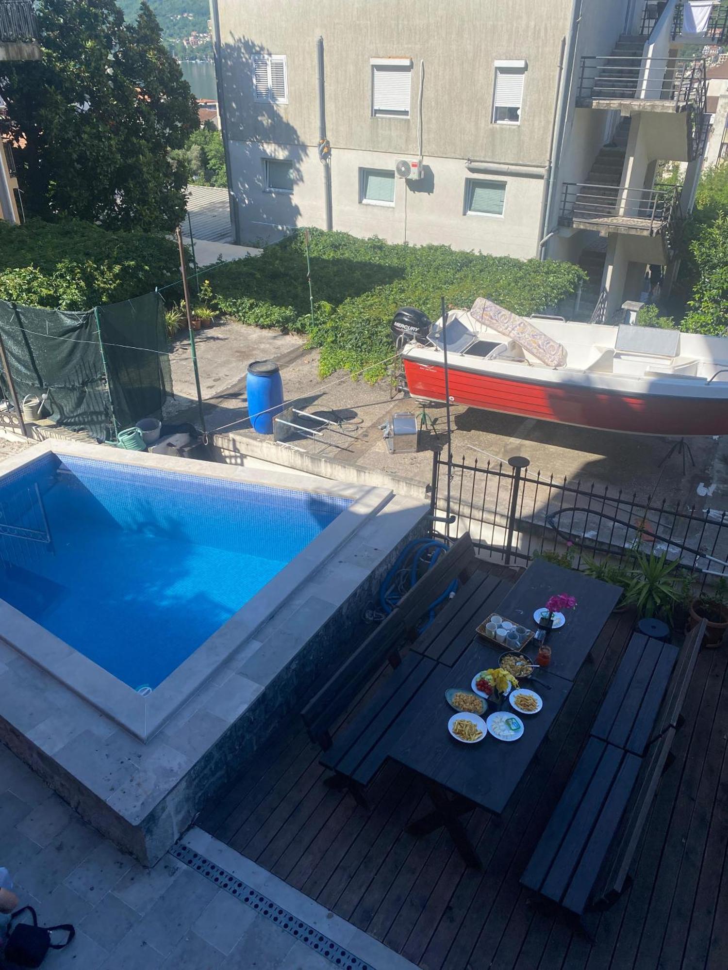 Themis Apart Hotel Kotor Exterior photo