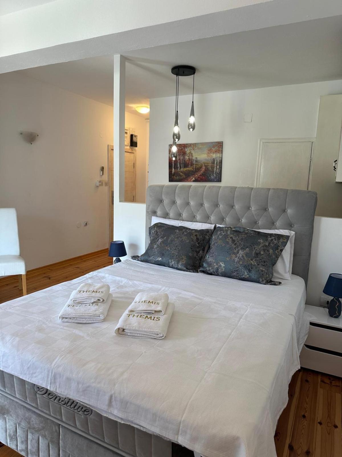Themis Apart Hotel Kotor Exterior photo