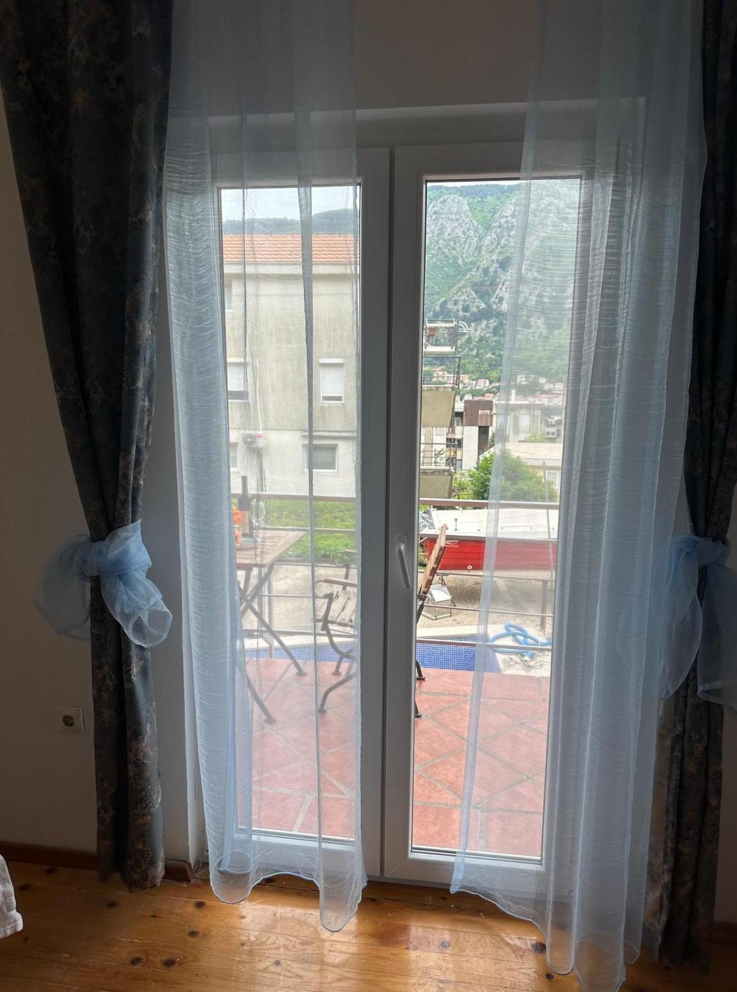 Themis Apart Hotel Kotor Exterior photo